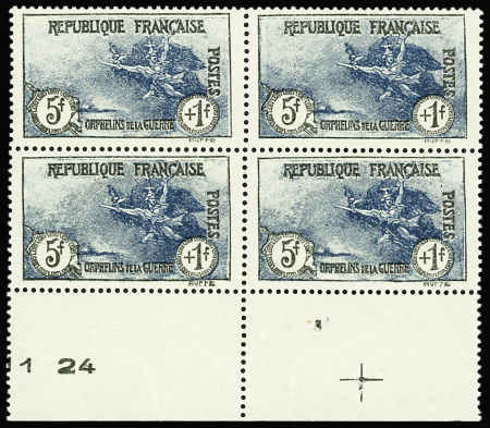 N°232 3ème série Orphelins,  5f. + 1f. noir et bleu, BLOC de 4 bdf avec croix de repère, neuf **, TB