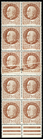 N°517 Pétain, 1f50 brun, BLOC de 10 (2 bandes verticales de 5), IMPRESSION sur RACCORD, neuf **, TTB