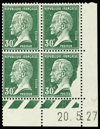 N°174 Pasteur, 30c vert, BLOC de 4 CD 20/5/27 avec impression PARTIELLE sur un t., neuf *, TB