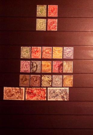 1840-2011 Belle collection en 3 albums avec timbres