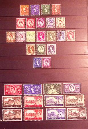 1840-2011 Belle collection en 3 albums avec timbres
