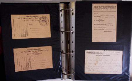 1914-1918, 4 Classeurs de Bureau contenant une collection