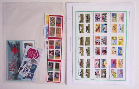 2001-2014, Collection de France rangé dans des feuilles