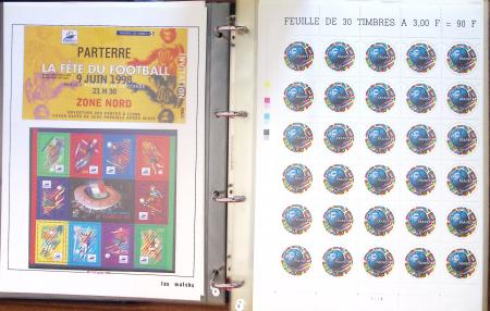 Exceptionnelle collection sur le thème du foot en 30