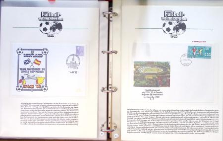 Exceptionnelle collection sur le thème du foot en 30