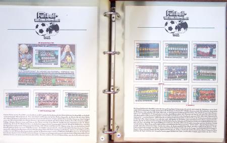 Exceptionnelle collection sur le thème du foot en 30
