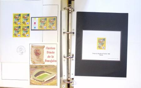 Exceptionnelle collection sur le thème du foot en 30