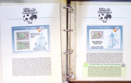 Exceptionnelle collection sur le thème du foot en 30