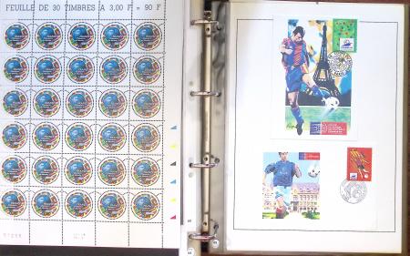 Exceptionnelle collection sur le thème du foot en 30