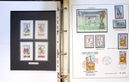 Exceptionnelle collection sur le thème du foot en 30