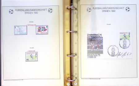 Exceptionnelle collection sur le thème du foot en 30