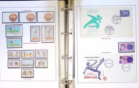 Exceptionnelle collection sur le thème du foot en 30
