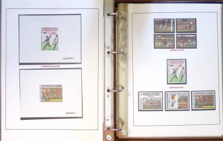Exceptionnelle collection sur le thème du foot en 30
