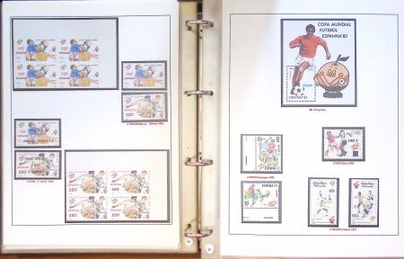 Exceptionnelle collection sur le thème du foot en 30