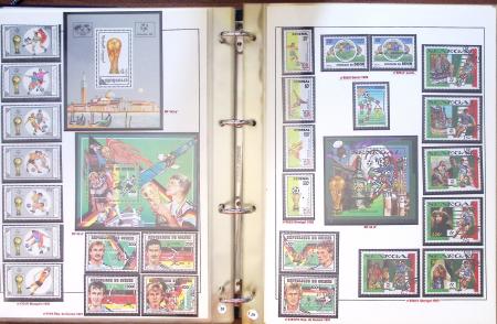 Exceptionnelle collection sur le thème du foot en 30