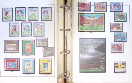 Exceptionnelle collection sur le thème du foot en 30