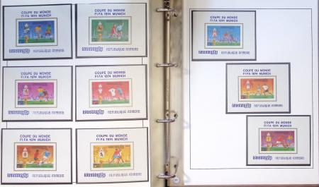 Exceptionnelle collection sur le thème du foot en 30