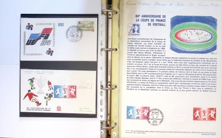 Exceptionnelle collection sur le thème du foot en 30
