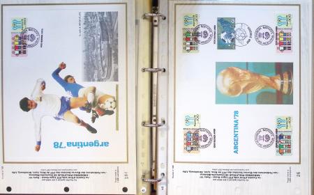 Exceptionnelle collection sur le thème du foot en 30