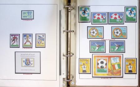 Exceptionnelle collection sur le thème du foot en 30