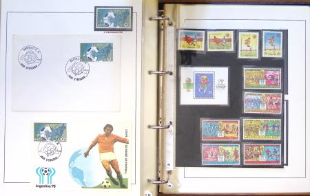 Exceptionnelle collection sur le thème du foot en 30