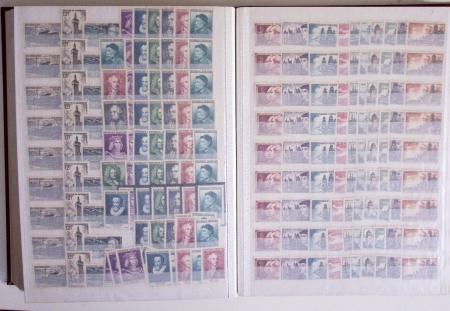 1945-1988, Stock de France en 5 classeurs, neufs avec