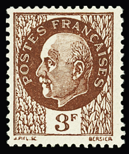 N°525B  Pétain,  3f brun, non émis, un grain dans le