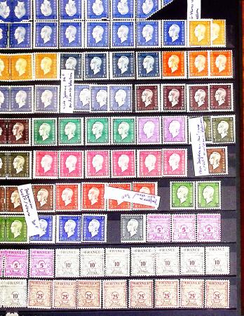 1690-1995, Collection en 5 classeurs du Monde entier,