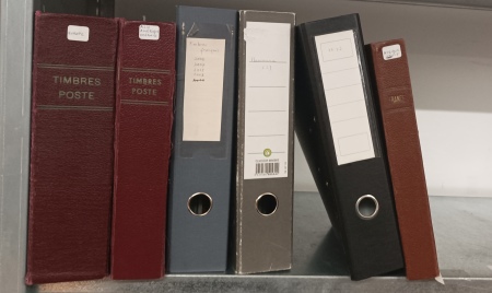 1840-2009, Collection éclectique en six albums et classeurs,