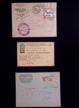 37 lettres, cartes postales et documents concernant