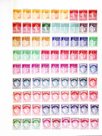 1900-2000, Collection en 6 classeurs, en neuf, certains