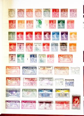 1900-2000, Collection en 6 classeurs, en neuf, certains