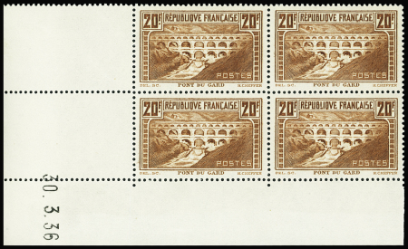 N°262  20f Pont du Gard en bloc de 4, coin daté 30.03.1936,