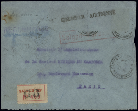 28 mars 1932 - accident de l'avion Indochine - Marseille piloté par Pommereau à Crotone (Italie). Timbres décollés par immersion, griffe noire "courrier accidenté" (Nierinck n°320328). TB