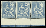 N°118 25c bleu (II) en bande de 3, BdF, neuf **, TB.