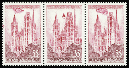 N°1129 Cathédrale de Rouen en bande de 3, variété impressionnante