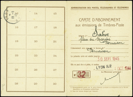 N°603 + 605 en paire, blasons, obl Lyon (1.10.44) 