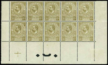 TAXE N°10 30c bistre, rare bloc de dix avec croix de