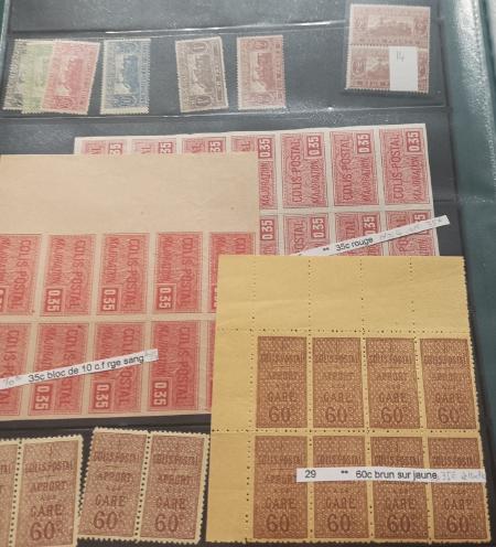 Sympathique ensemble sur les COLIS-POSTAUX