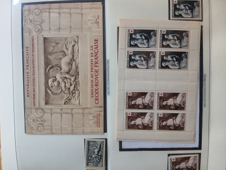 1852-1983, Belle collection de carnets Croix-Rouge