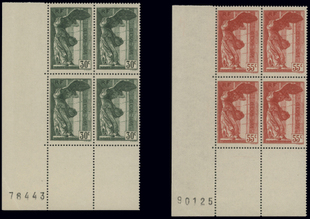 N°354/355 en blocs de 4 et coin de feuille numéroté,