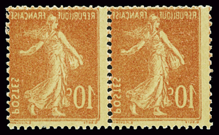 N°135f  10c rouge, variété recto-verso en paire horizontale,