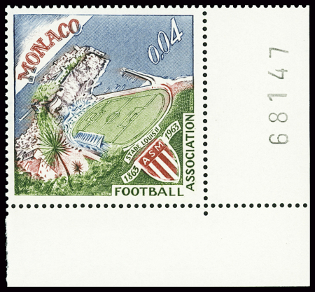 N°623A4c stade Louis II , variété sans la surcharge,