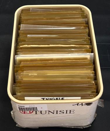 Tunisie. 400 lettres 1900-1960 dont petites localités,