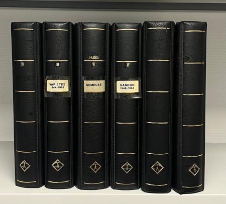 1860-1970, Six albums de timbres de référence et de