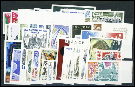 N°1914/1961 année complète 1977  48 valeurs neuf *