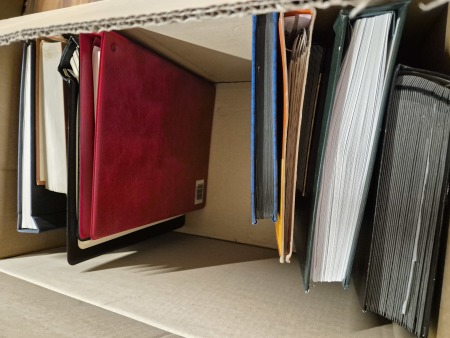 1840-1990, Mint and used collection in 14 albums or