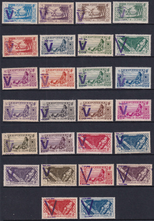 N°88 à 115 26 valeurs surchargées"V" entre n°88 et