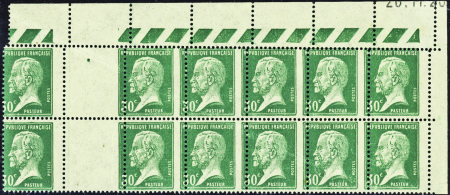 N°174 Bloc de 12 piquage à cheval coin daté en hau