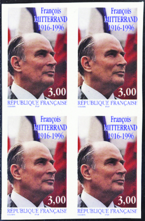 N°3042 F. Mitterrand bloc de 4 non dentelé neufs *
